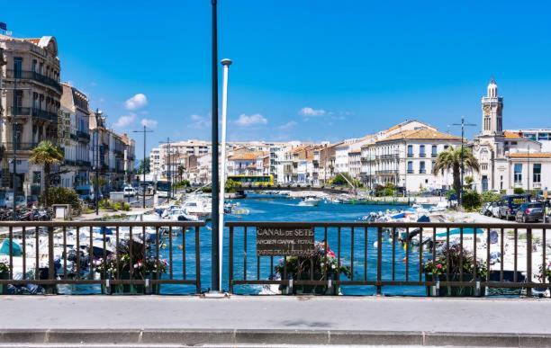 Sur Les Quais, Sete Centre-Ville Bagian luar foto